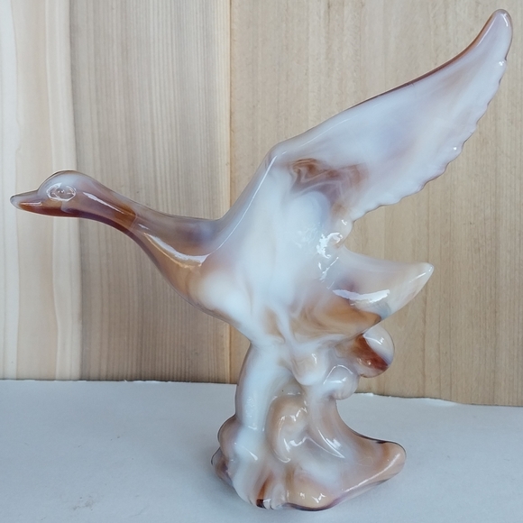 VINTAGE IMPERIAL GLASS CARAMEL SLAG MALLARD DUCK with WINGS UP - Picture 1 of 7